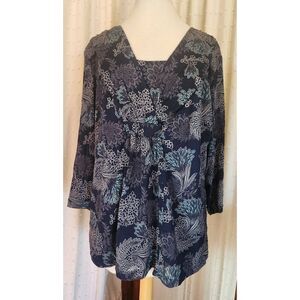 F80 Croft & Barrow Navy blue floral blouse cute v-neck long sleeves